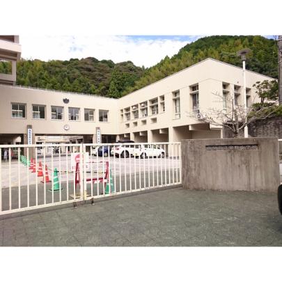 �y���Ӂz�@���m�s����쏬�w�Z�F1397m