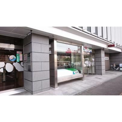 【周辺】　高知銀行帯屋町支店：416m