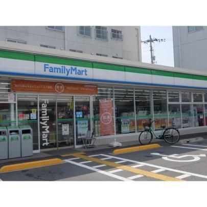 【周辺】　ファミリーマート高知土居町店：579m
