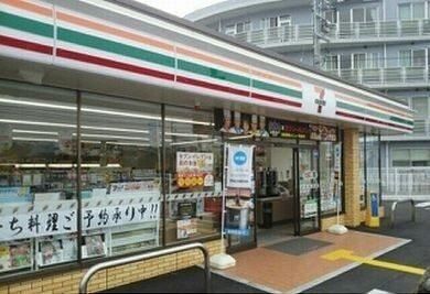 【周辺】　セブン-イレブン 高知神田西店：650m