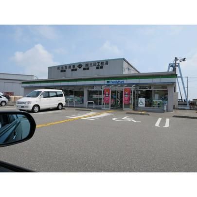 【周辺】　ファミリーマート高知五台山店：419m